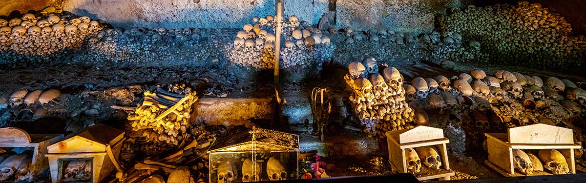 Cimitero delle Fontanelle Naples